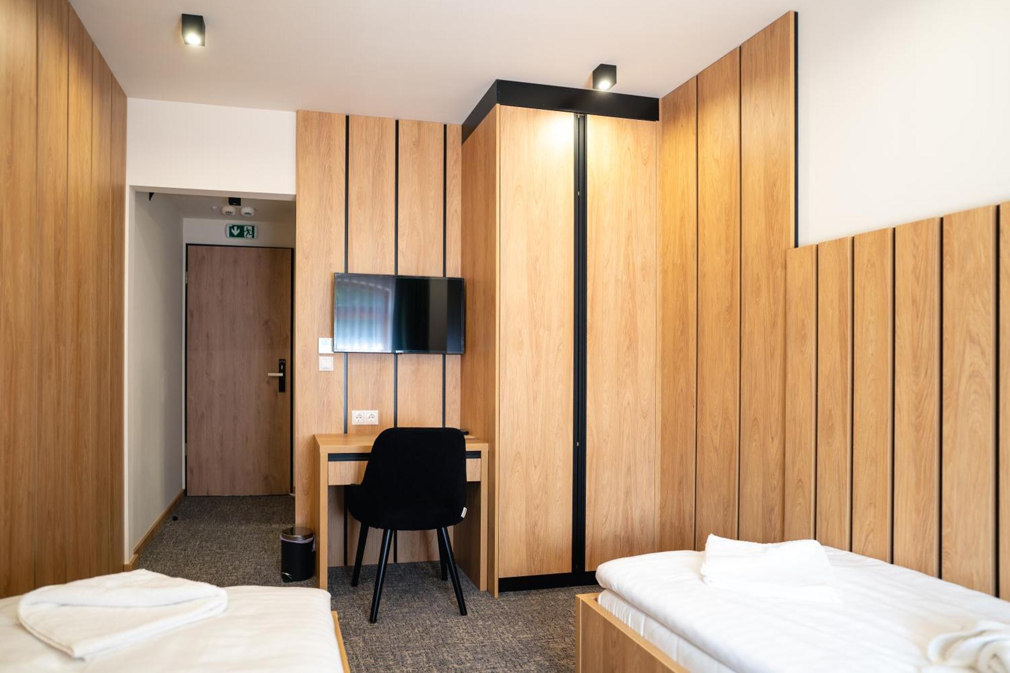 Vásárosnamény Hunor Hotel Es Etterem מראה חיצוני תמונה